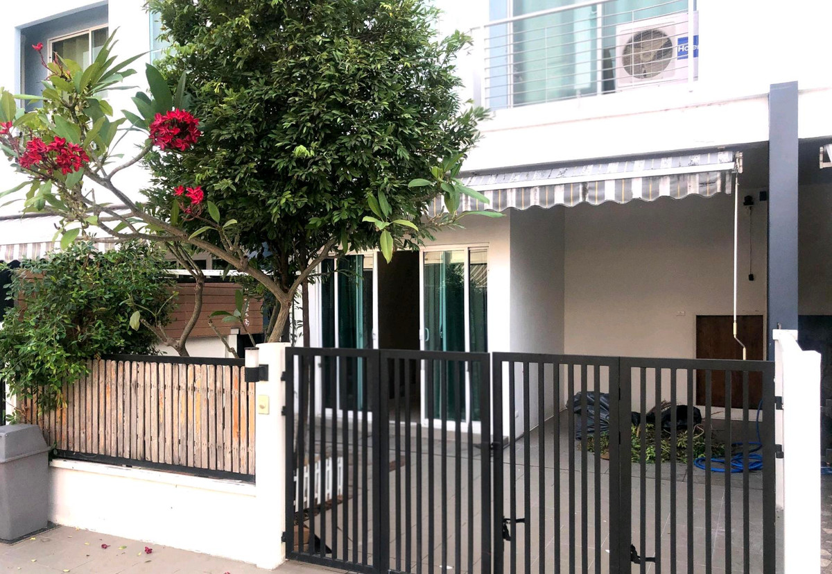 ให้เช่าทาวน์โฮมพระราม 5 ราชพฤกษ์ บางกรวย : ให้เช่าทาวน์โฮม พลีโน่ พระราม5-ปิ่นเกล้า เฟอร์นิเจอร์ครบ พร้อมเข้าอยู่ ทำเลใกล้เมือง ปิ่นเกล้า ราชพฤกษ์ ใกล้ กฟผ.  ใกล้รถไฟฟ้าแด'