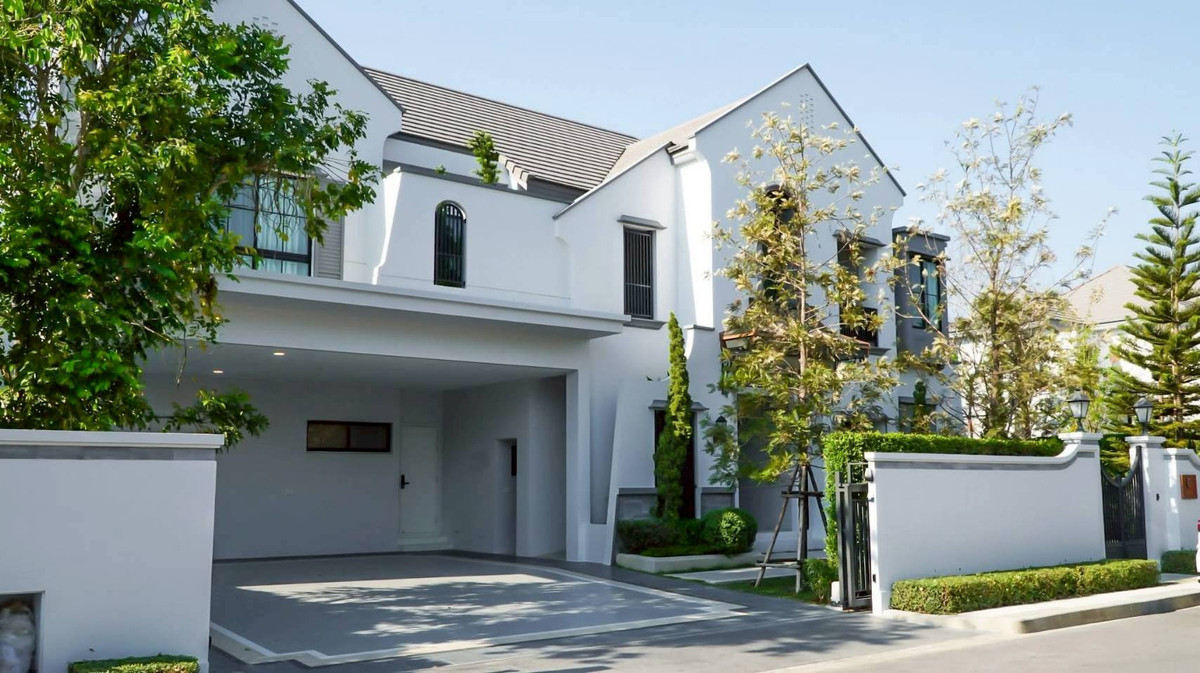 For SaleHousePattanakan, Srinakarin : Luxury House at Nantawan Rama 9 – New Krungthep Kreetha Road, Large Land 123 sq.wah Please call: 082-894-4624