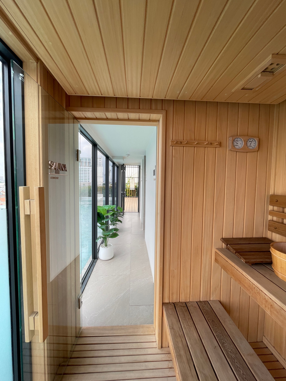 For SaleCondoAri,Anusaowaree : [Urgent sale!] Rare Item in the heart of Ari @Aritier Ari | Penthouse 75 sq m., 150% parking, highest level of privacy! Experience a superior life in the area. 