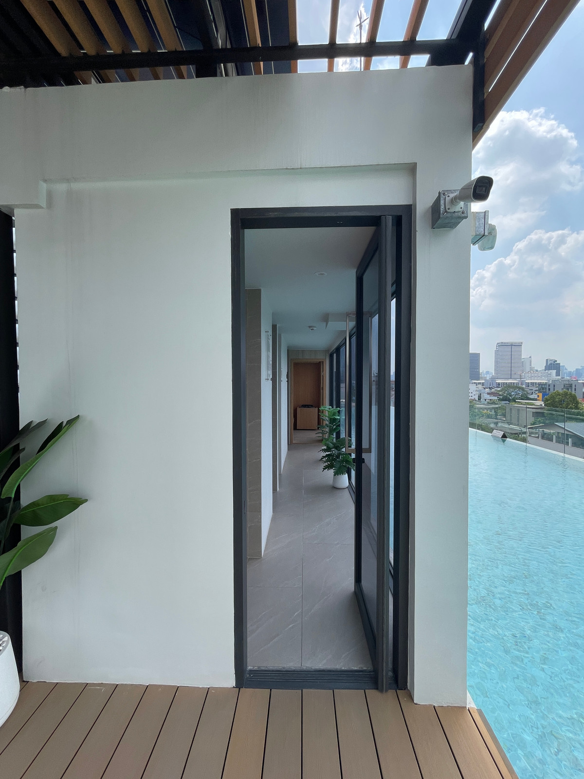 For SaleCondoAri,Anusaowaree : [Urgent sale!] Rare Item in the heart of Ari @Aritier Ari | Penthouse 75 sq m., 150% parking, highest level of privacy! Experience a superior life in the area. 