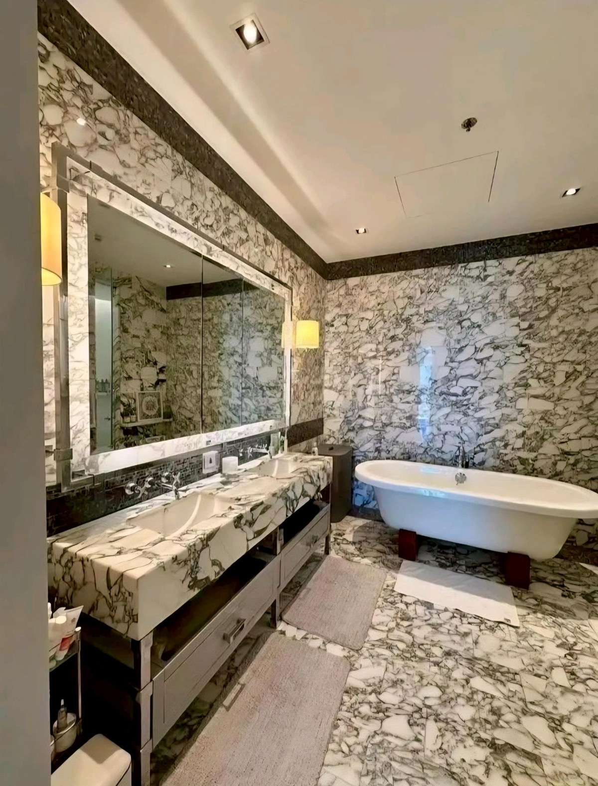 For RentCondoSathorn, Narathiwat : 📌For RENT | The Ritz Calton Residences - 2BR 🐶 Pet Friendly (126 sqm) 180,000 THB/month