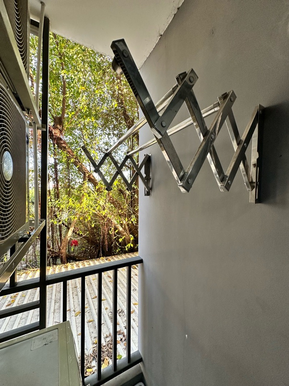 ให้เช่าคอนโดสมุทรปราการ สำโรง : คอนโด เดอะ คิทท์ พลัส สุขุมวิท 113 เฟอร์นิเจอร์และเครื่องใช้ไฟฟ้าครบ กั้นสัดส่วน หัวนอนไม่ติดห้องอื่น ✨