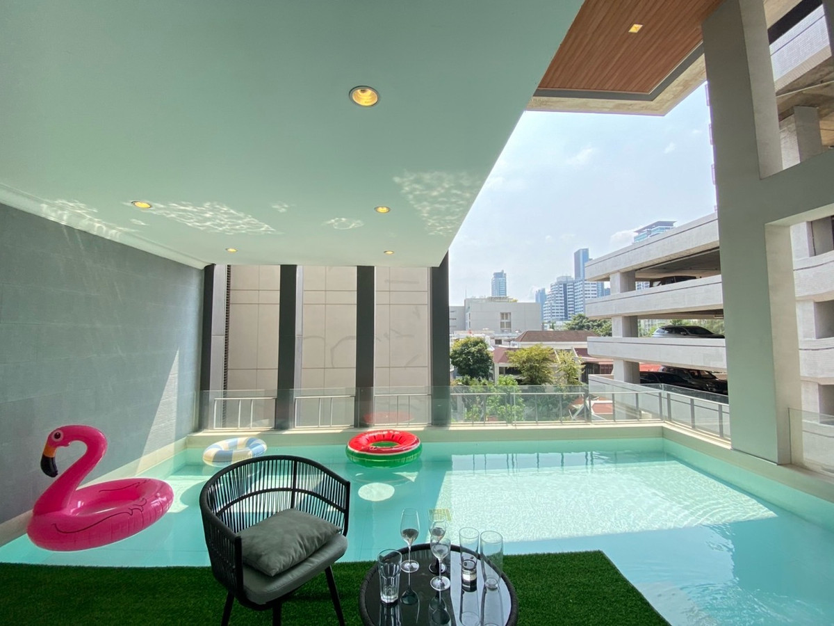 ให้เช่าบ้านสุขุมวิท อโศก ทองหล่อ : 💎บ้านหรู 8 ชั้น พร้อมสระว่ายน้ำส่วนตัว ใกล้ BTS พร้อมพงษ์ | Pet-friendly✨@1derhome