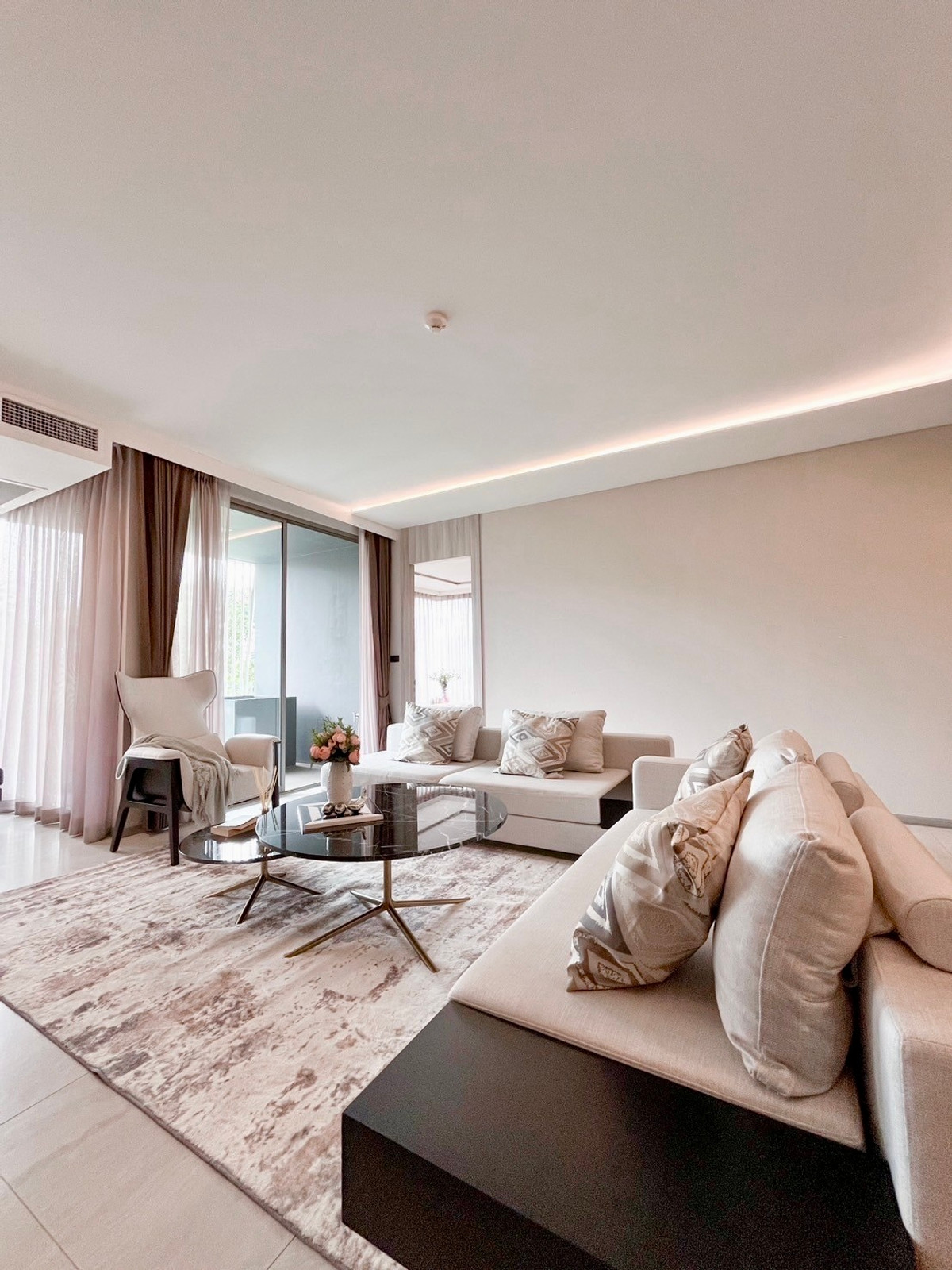 ให้เช่าคอนโดสุขุมวิท อโศก ทองหล่อ : เช่า 3 ห้องนอน 3 ห้องน้ำ ฟินน์ สุขุมวิท 31