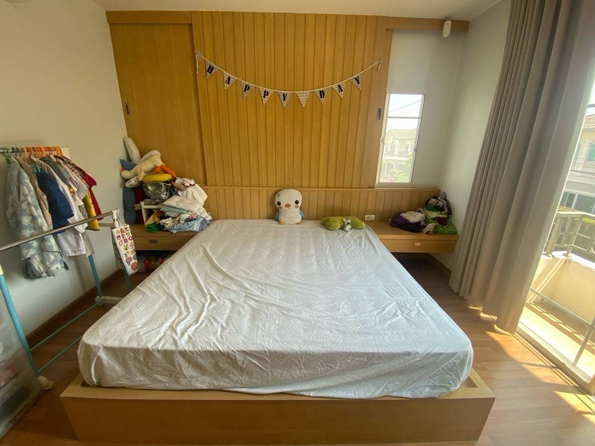 ให้เช่าบ้านลาดกระบัง สุวรรณภูมิ : ให้เช่าบ้านเดี่ยว หมู่บ้านภัสสร เพรสทีจ อ่อนนุช ใกล้ โรงพยาบาลสิรินธร เพียง 4 นาที