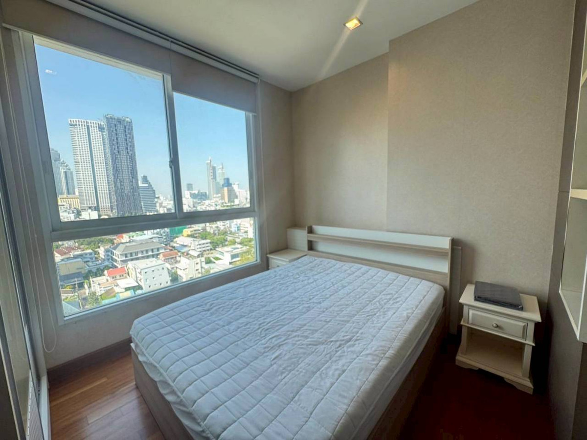 For SaleCondoSathorn, Narathiwat : Best price! Ivy Sathorn 10 Condo, ideal for investment or residence, just 100 meters from BTS Chong Nonsi station.
