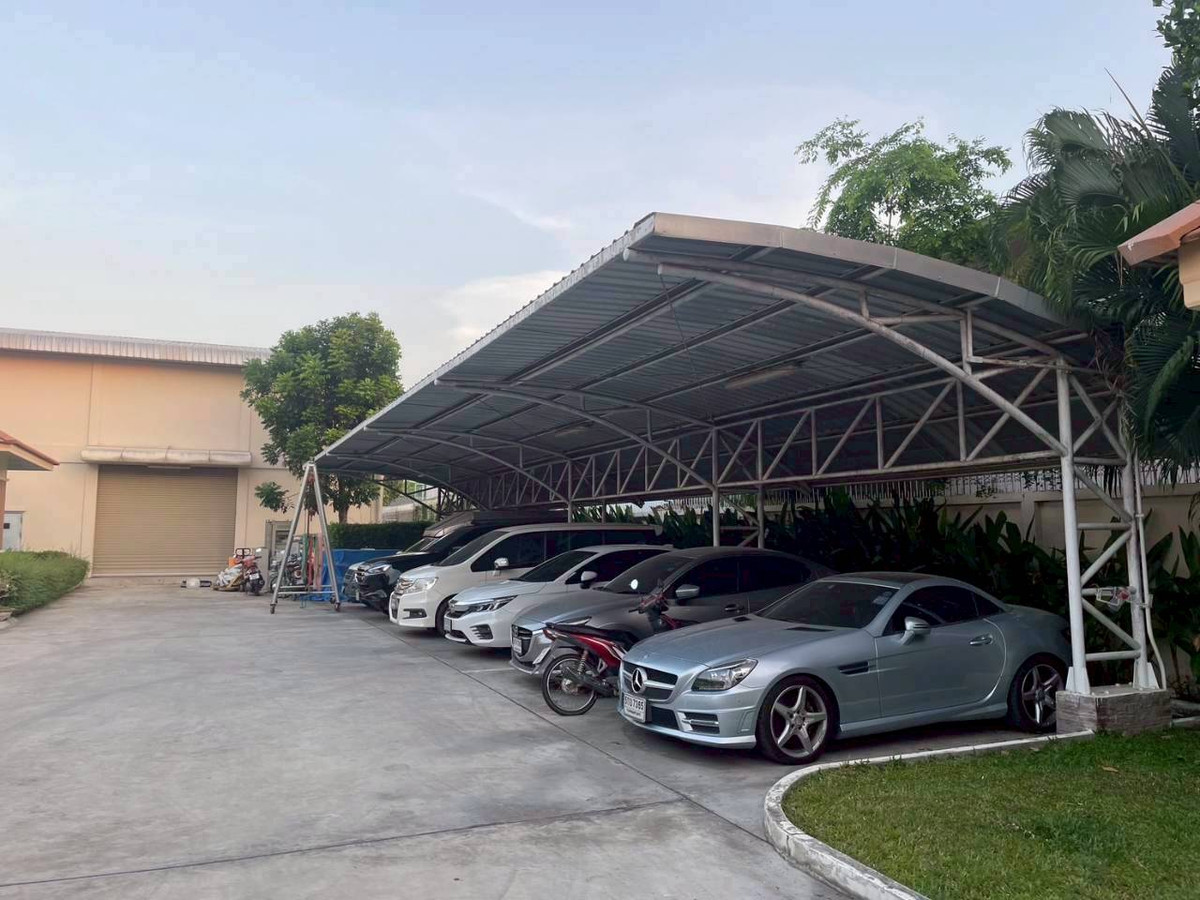 For SaleHome OfficeNawamin, Ramindra : Prime location, office and warehouse, Ramintra 14, intersection 17-5, near the BTS and main road Ramintra, MRT Mayalap Ramintra, Kaset-Nawamin. Khwan Charoenphon Market Watcharaphirom Park  Sripatum University, Bang Khen