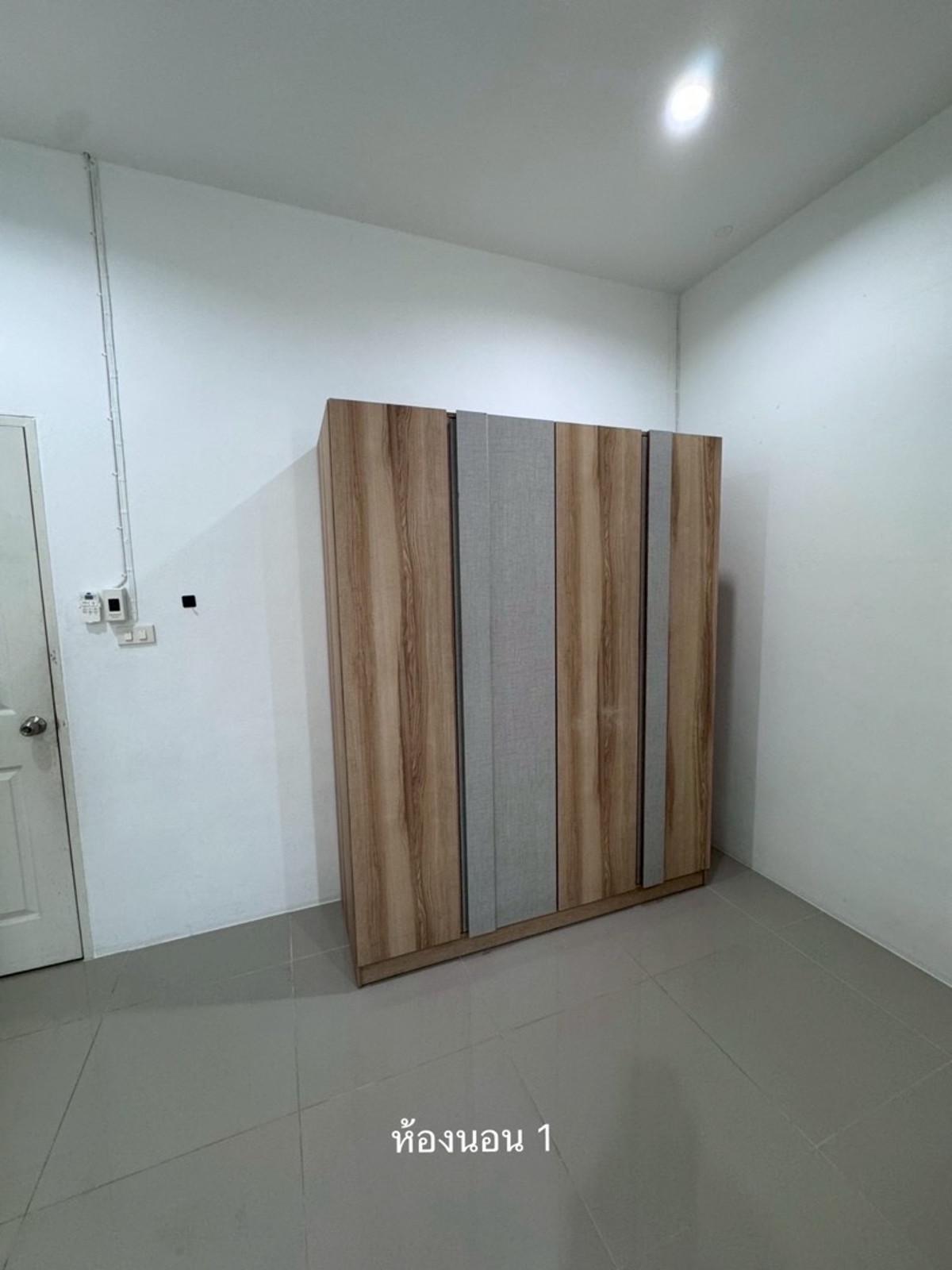 For RentTownhomePattanakan, Srinakarin : 📣Townhouse for rent Prisorn Ville, Soi Sap Bunchai 28, near Kanchana Expressway, BTS Srinakarin, ready to move in 31 March.