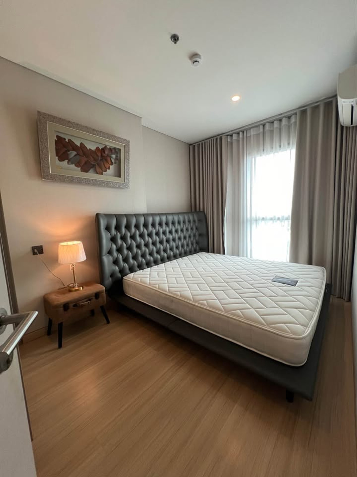 For RentCondoRatchathewi,Phayathai : For rent, Lumpini Suite Din Daeng - Ratchaprarop, near BTS Victory Monument.