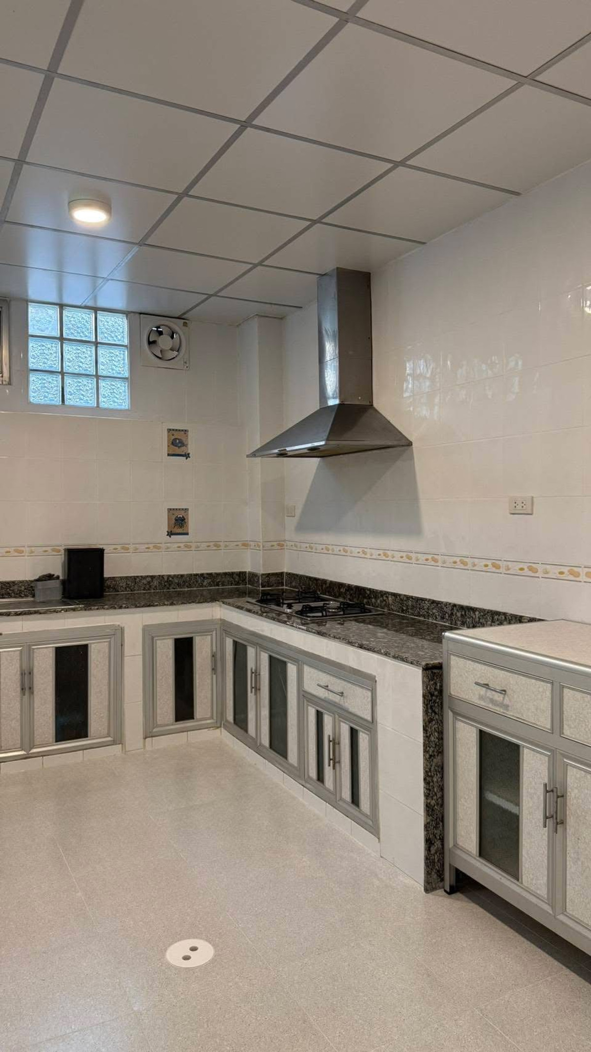 ให้เช่าทาวน์โฮมนวมินทร์ รามอินทรา : ให้เช่าทาวน์โฮมรีโนเวทใหม่ หมู่บ้านวิสต้าปาร์ค วัชรพล–สายไหม ใกล้ตลาดเอสทีเพิ่มสิน และสนามบินดอนเมือง