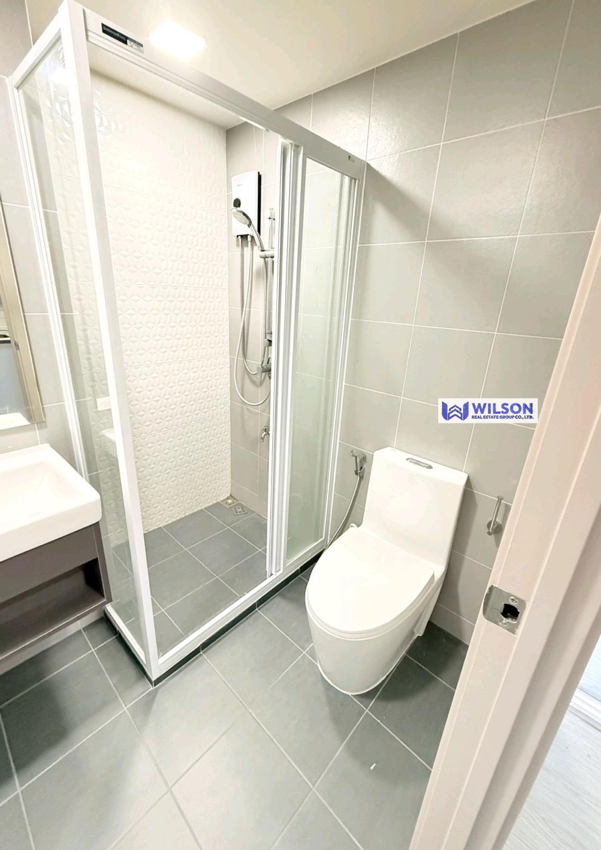 For RentCondoPathum Thani,Rangsit, Thammasat : 📍 Kave Town Island | Water park condo next to Bangkok University.