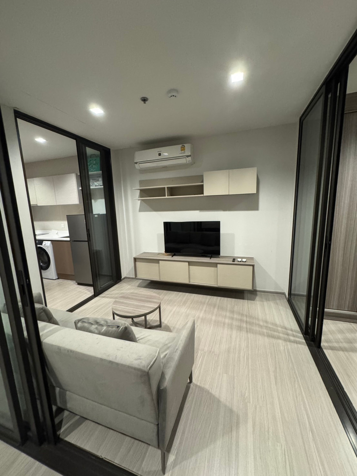 For RentCondoThaphra, Talat Phlu, Wutthakat : Life Sathorn Sierra, beautiful room, 1 bedroom plus, 1 bedroom + 1 office room, ready for rent, please inquire.