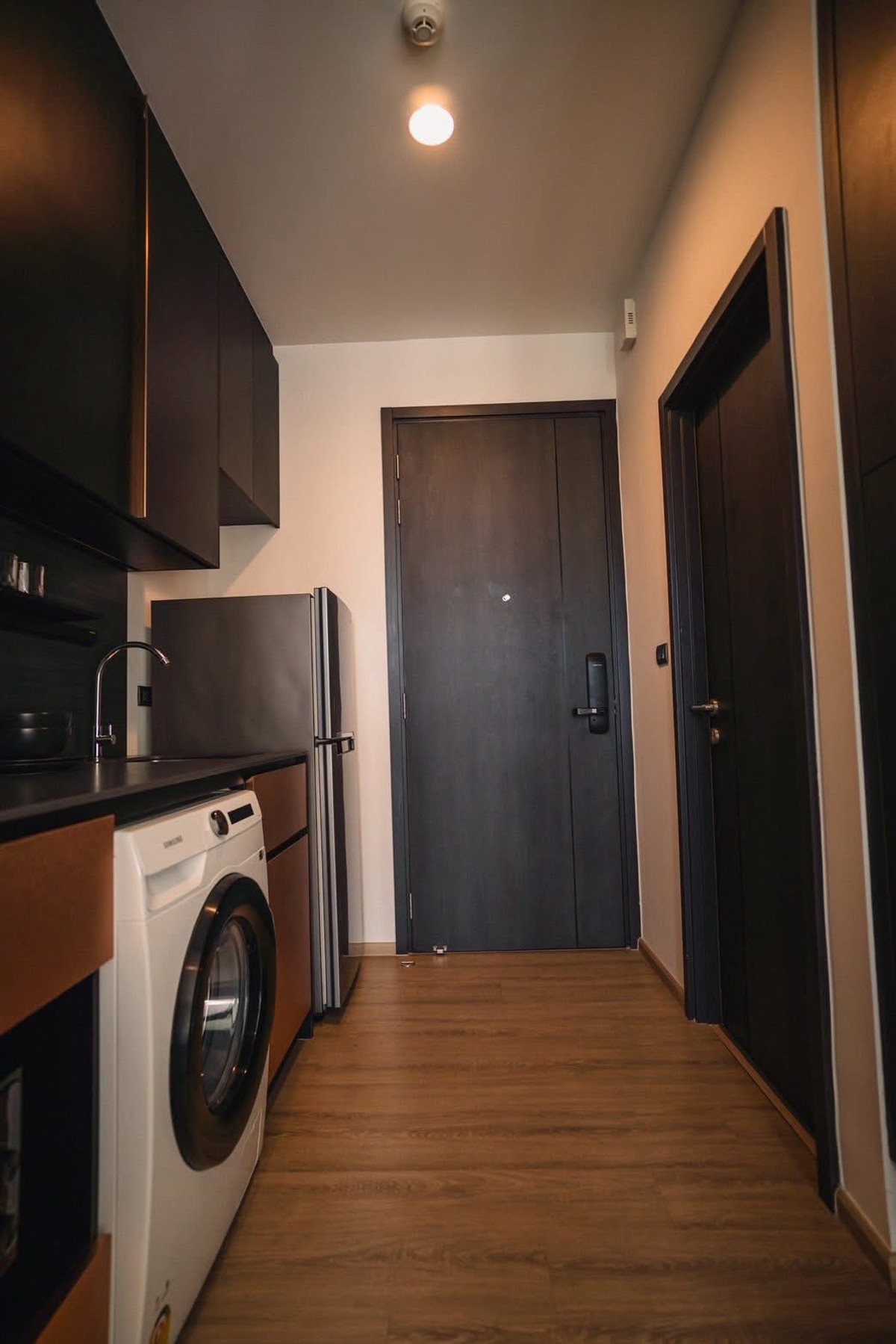 ให้เช่าคอนโดพัทยา บางแสน ชลบุรี สัตหีบ : The edge central Pattaya / 1 Bedroom (FOR RENT), เอดจ์ เซ็นทรัล พัทยากลาง / 1 ห้องนอน (เช่า) BEWN115 