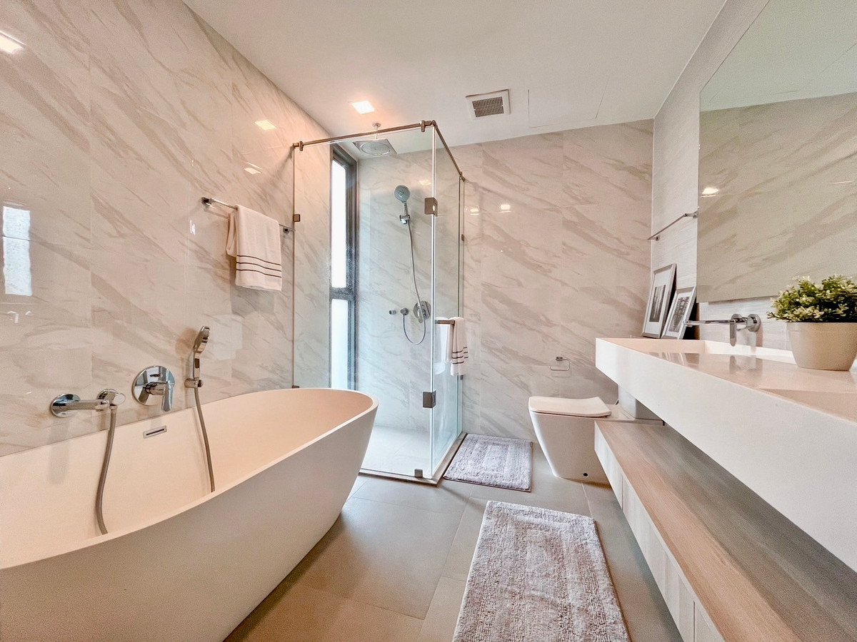 ให้เช่าคอนโดสุขุมวิท อโศก ทองหล่อ : เช่า 3 ห้องนอน 3 ห้องน้ำ ฟินน์ สุขุมวิท 31