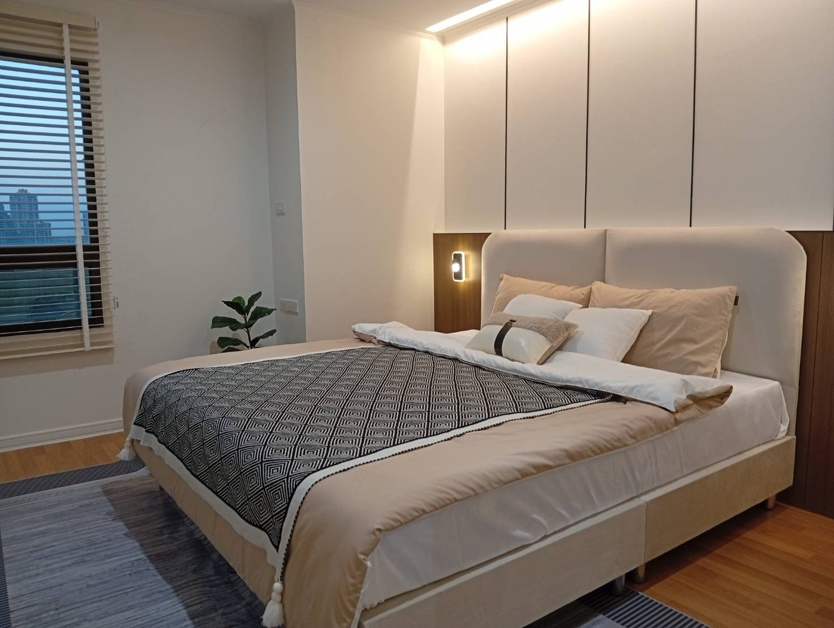 For SaleCondoRama3 (Riverside),Satupadit : 🏙️ Riverview Corner Unit | 2BR @Lumpini Place Rama 3 Riverview "Wide space. View of the Chao Phraya River curve, newly renovated, ready to move in