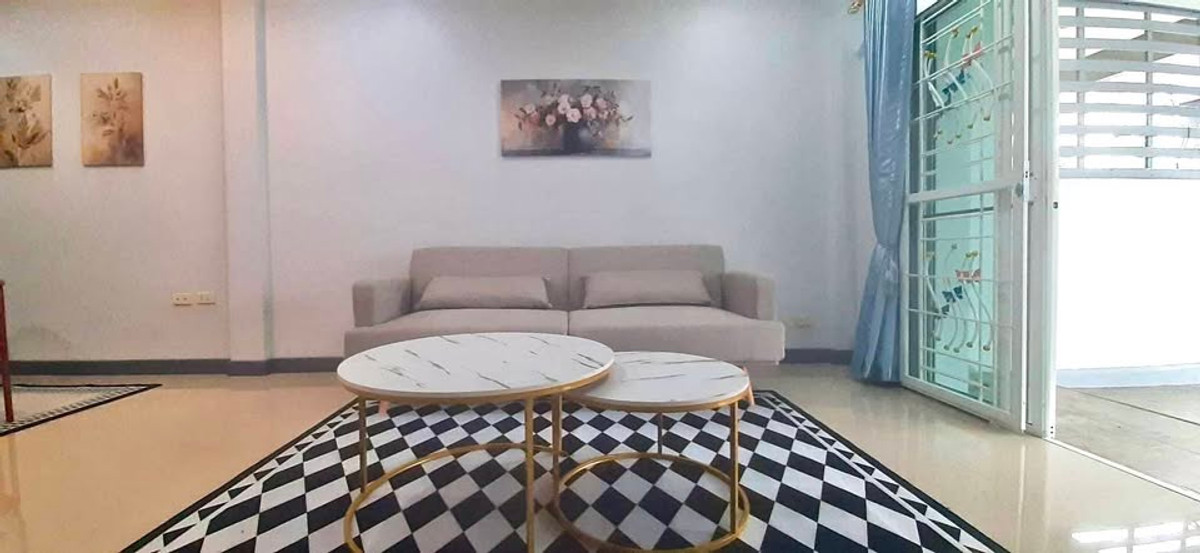 ขายทาวน์โฮมพัทยา บางแสน ชลบุรี สัตหีบ : ทาวน์โฮม หมู่บ้าน พรเทพ การ์เด้น วิลล์ 9 / 3 ห้องนอน (ขาย), Townhome Pornthep Garden Ville 9 / 3 Bedrooms (FOR SALE) BEWN109