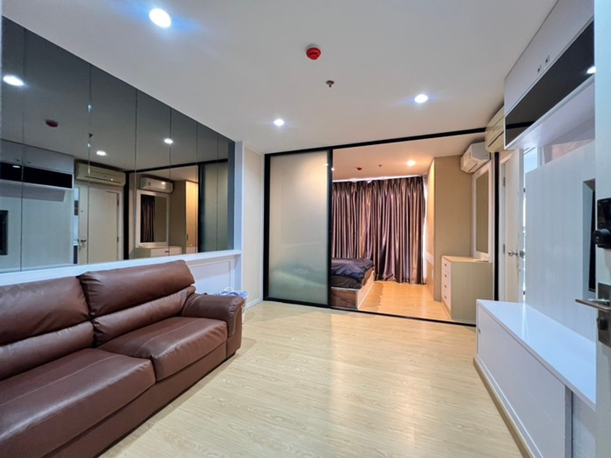 ให้เช่าคอนโดบางซื่อ วงศ์สว่าง เตาปูน : [ปล่อยเช่า ] คอนโด เดอะทรี อินเตอร์เชนจ์ | 𝗧𝗛𝗘 𝗧𝗥𝗘𝗘 𝗜𝗡𝗧𝗘𝗥𝗖𝗛𝗔𝗡𝗚𝗘  [1 ห้องนอน ขนาด 36 ตร.ม.]