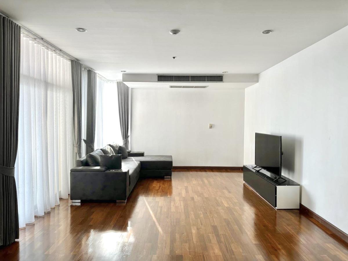 ให้เช่าคอนโดวิทยุ ชิดลม หลังสวน : 03/04/2026, Luxury 3-Bed Condo at Grand Langsuan – Prime Chidlom Location! 
Spacious 150 sqm, BTS Chidlom, Pool & Gym Included – Rent 78,000 THB/月 0642748883