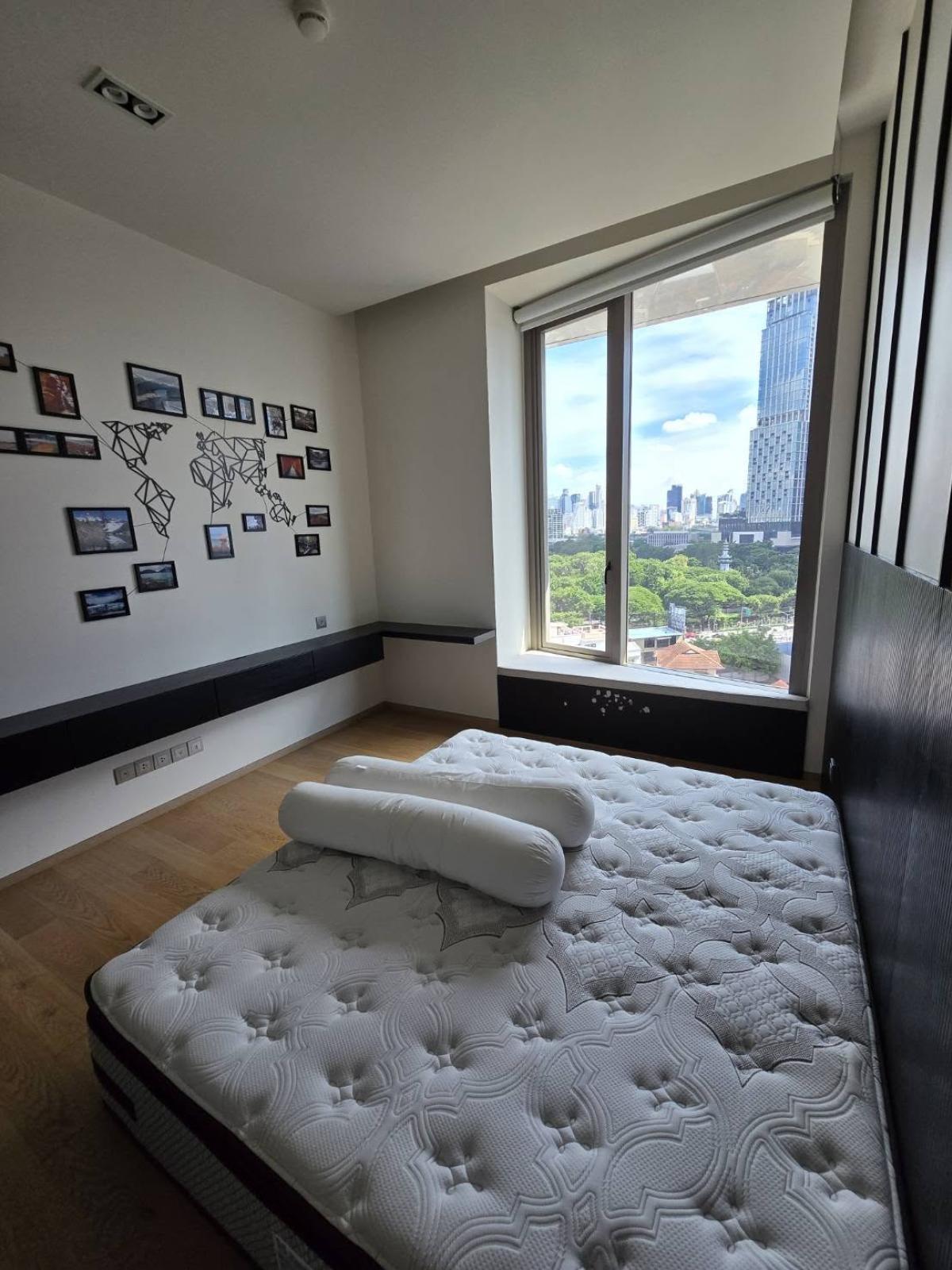 ให้เช่าคอนโดสีลม ศาลาแดง บางรัก : 03/04/2026, เช่าคอนโด Saladaeng One 1 ห้องนอน ใกล้ BTS/MRT Sala Daeng 
สิ่งอำนวยความสะดวกครบ พร้อมอยู่ ราคา 60,000 บาท/เดือน! 0642748883