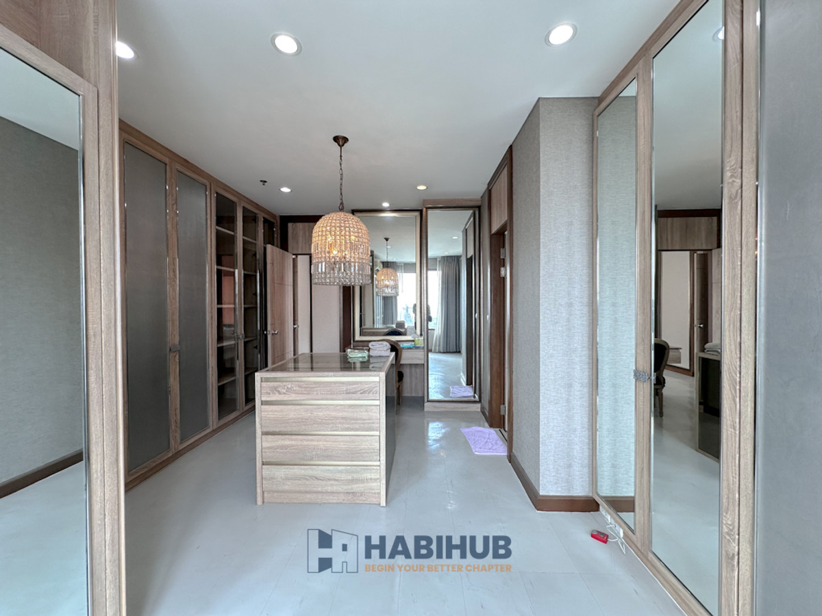 ขายคอนโดพระราม 9 เพชรบุรีตัดใหม่ RCA : 🏠✨ Villa Asoke | ขายคอนโด 3 ห้องนอน (HBH-HL-36)