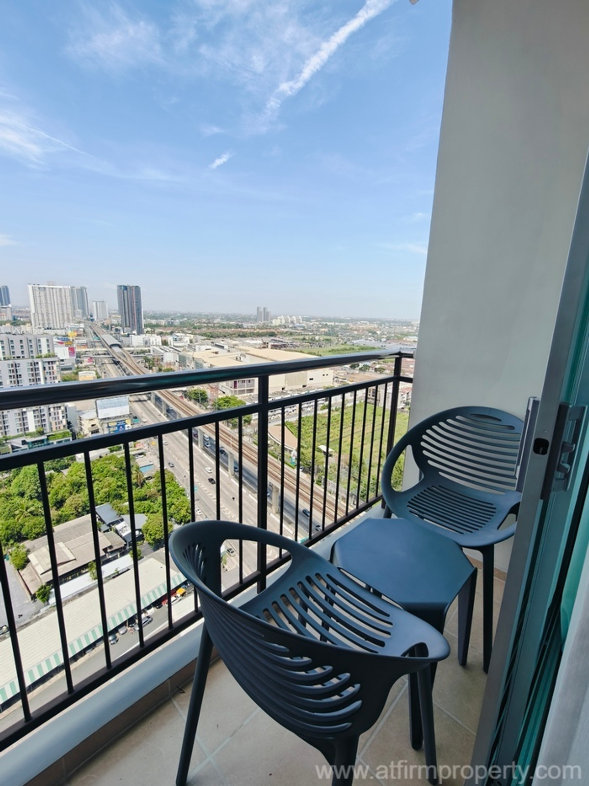 ขายคอนโดรัตนาธิเบศร์ สนามบินน้ำ พระนั่งเกล้า : 💖💖ขายห้องสวยพร้อมอยู่!! คอนโด ศุภาลัย เวอเรนด้า รัตนาธิเบศร์/ 2 ห้องนอน 2 ห้องน้ำ จอดรถได้ 2 คัน ขายเพียง 4.59 ล้านบาท!! บิ้วอินอย่างดี!!/ สนใจสอบถามได้นะคะ Line ID : atfirm2010 💖💖