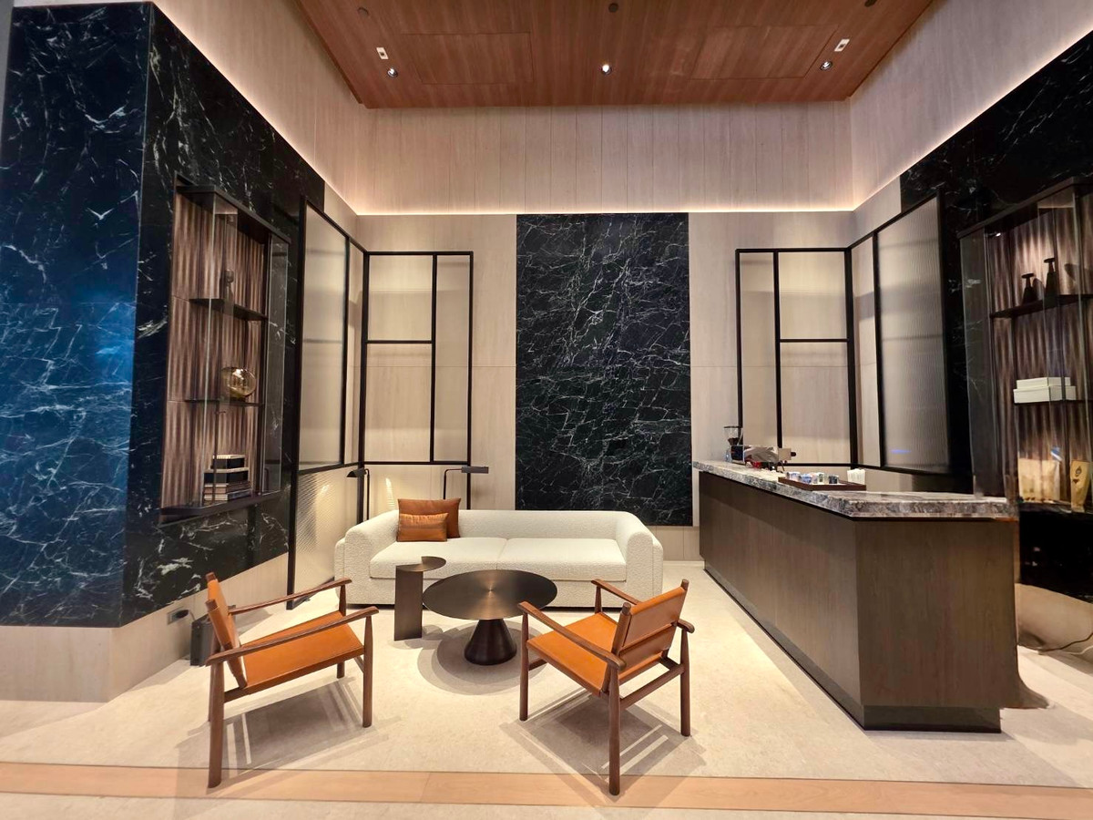 For SaleCondoSilom, Saladaeng, Bangrak : Dusit Parkside 1bed Park view: 1bed 1bath 65.74sqm. 25,000,000 Lumpini view Am: 0656199198