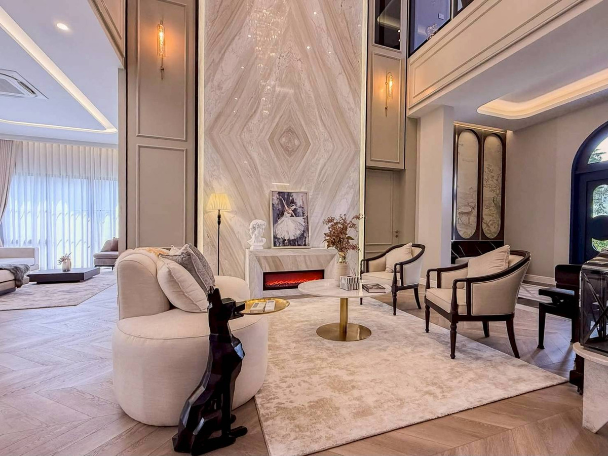 ให้เช่าบ้านพัฒนาการ ศรีนครินทร์ : ให้เช่า Narasiri Krungthep Kreetha บ้านเดี่ยว Ultra Luxury 4 ห้องนอน พร้อมตกแต่งหินอ่อนและ Upright Piano จาก Yamaha Please call: 082-894-4624