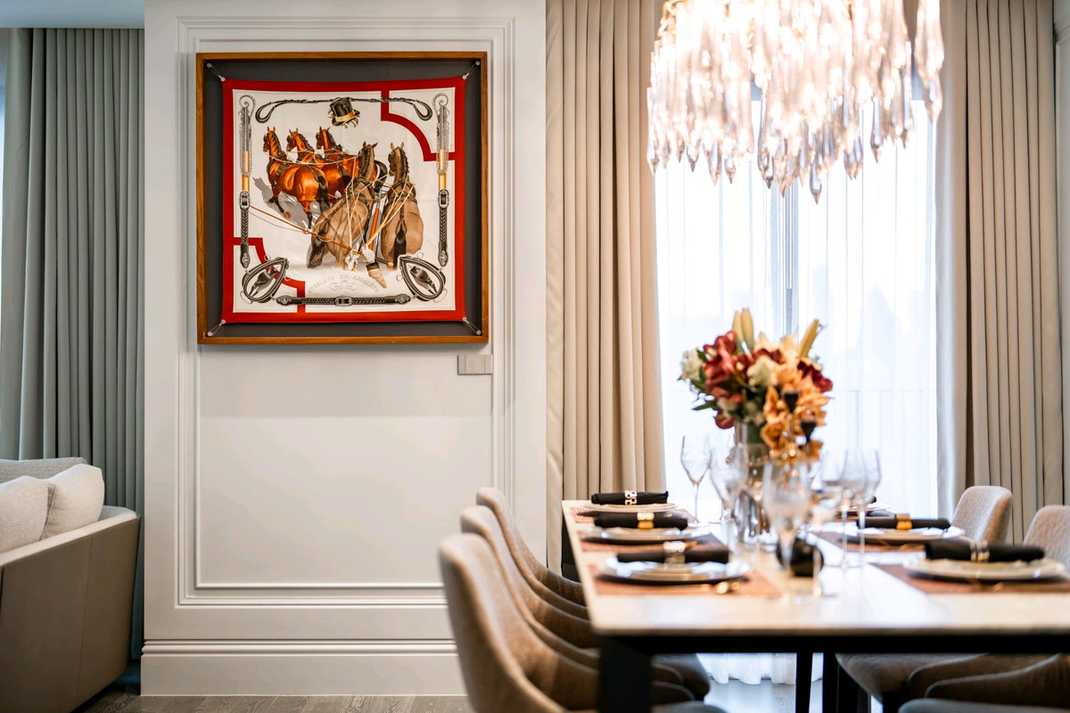 For SaleCondoKhlongtoei, Kluaynamthai : 🌟𝐏𝐞𝐧𝐭𝐡𝐨𝐮𝐬𝐞 𝟐𝟑𝟎 𝐬𝐪𝐦 𝐒𝐡𝐨𝐰 𝐮𝐧𝐢𝐭 ⭐️
 Sell fully Furnished professionally decorated unit!!  Foreigner Quota