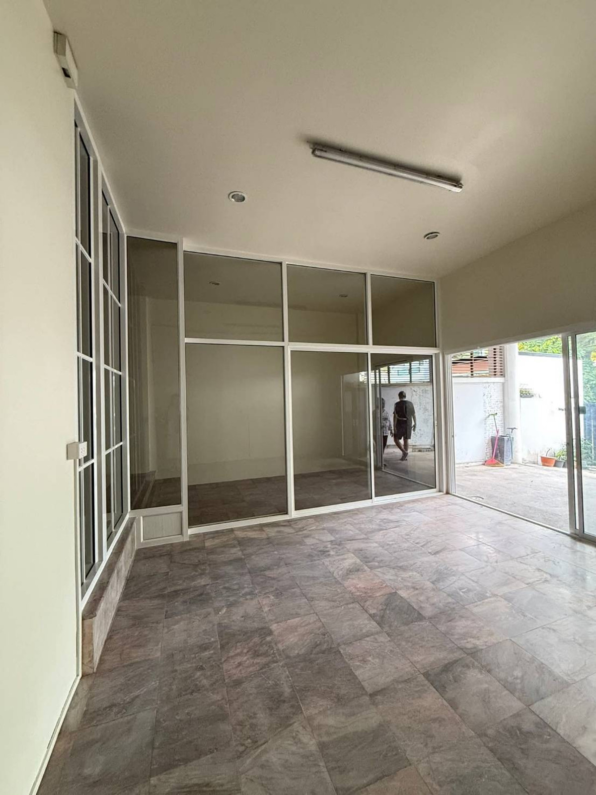 ขายทาวน์โฮมรามคำแหง หัวหมาก : ทาวน์เฮ้าส์ หมู่บ้านศรีวรา ทาวน์อินทาวน์ / 4 ห้องนอน (ขาย), Townhouse Srivara Town in Town / 4 Bedrooms (FOR SALE) JANE033