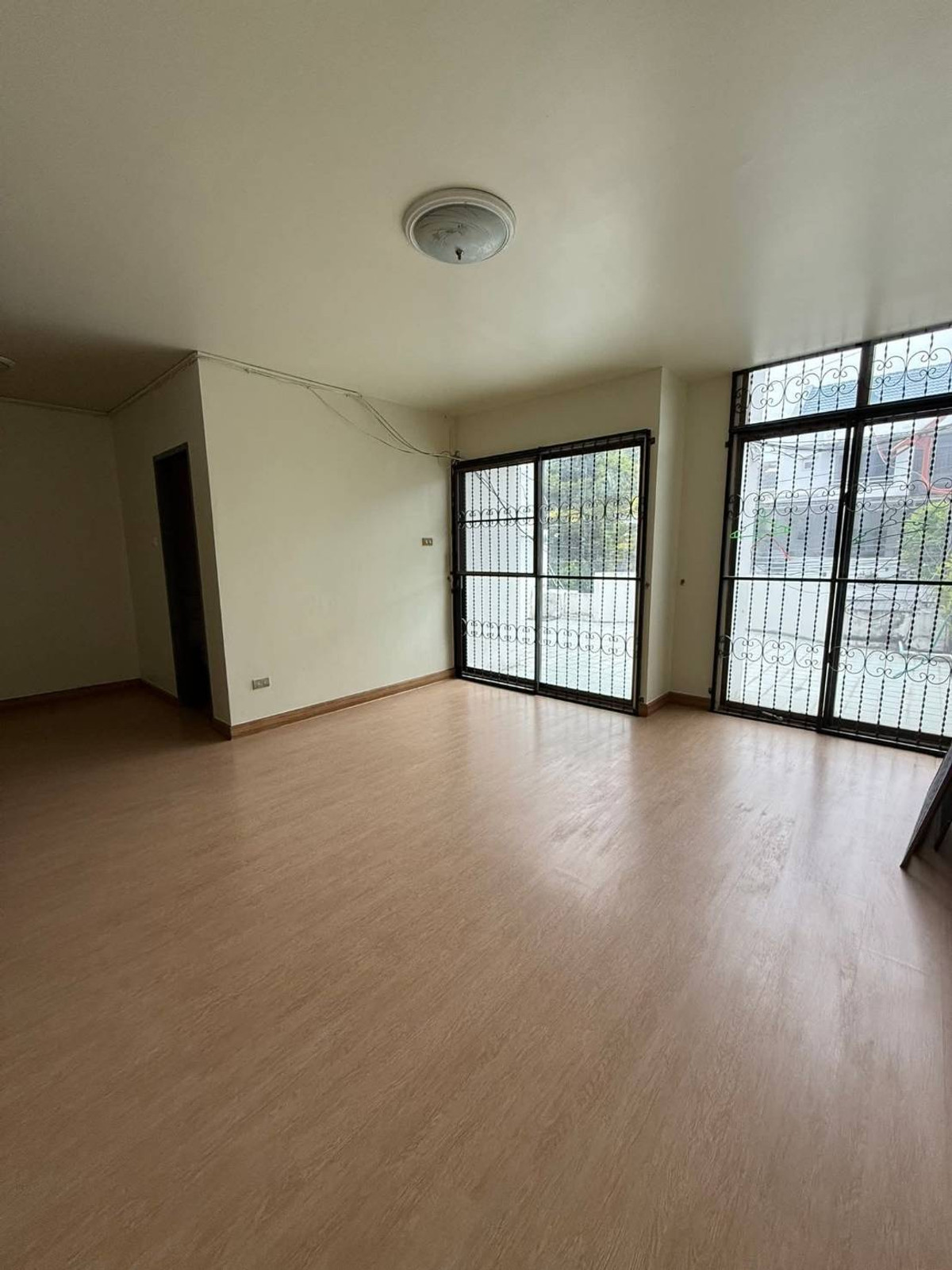 ขายทาวน์โฮมรามคำแหง หัวหมาก : ทาวน์เฮ้าส์ หมู่บ้านศรีวรา ทาวน์อินทาวน์ / 4 ห้องนอน (ขาย), Townhouse Srivara Town in Town / 4 Bedrooms (FOR SALE) JANE033