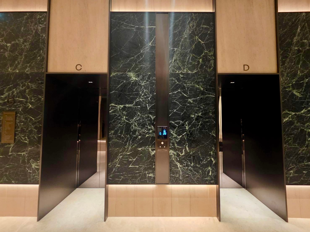 For SaleCondoSilom, Saladaeng, Bangrak : Dusit Parkside 1bed Park view: 1bed 1bath 65.74sqm. 25,000,000 Lumpini view Am: 0656199198