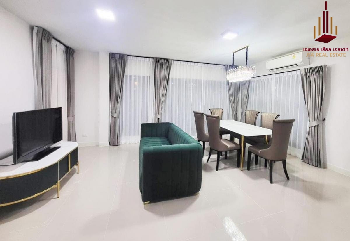 ให้เช่าทาวน์โฮมนวมินทร์ รามอินทรา : ✨ For Rent: Baan Klang Muang Ramintra 83 Station ✨  💰 Only 65,000 THB/month
