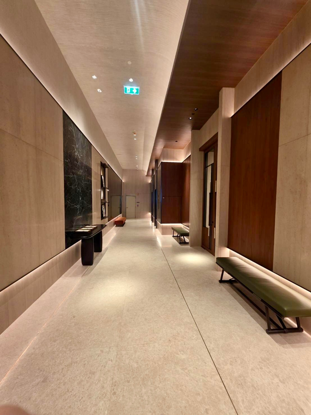 For SaleCondoSilom, Saladaeng, Bangrak : Dusit Parkside 1bed Park view: 1bed 1bath 65.74sqm. 25,000,000 Lumpini view Am: 0656199198