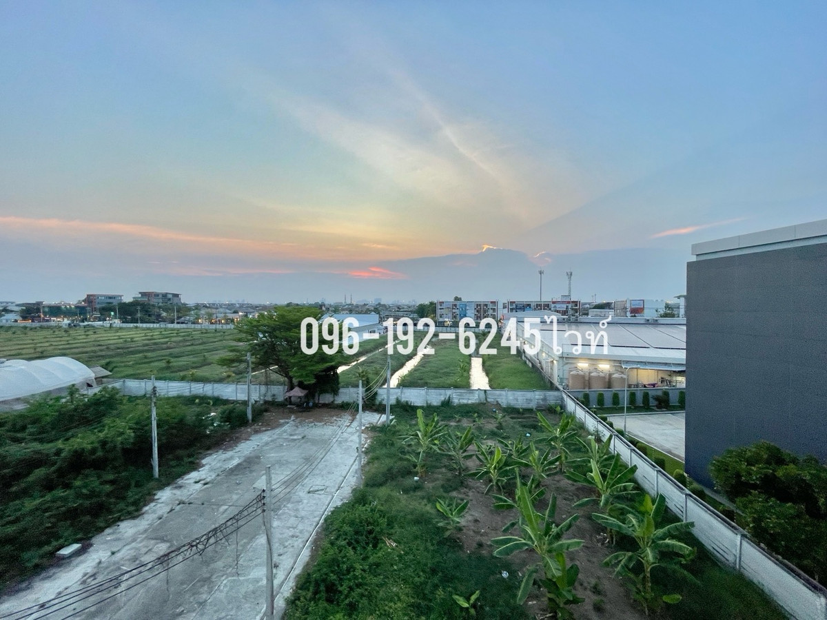 For SaleShop HouseMin Buri, Romklao : Urgent sale! Commercial building corner house 4 floors, opposite the Bueng Kum Land Department (Soi Mistine) — with tenants