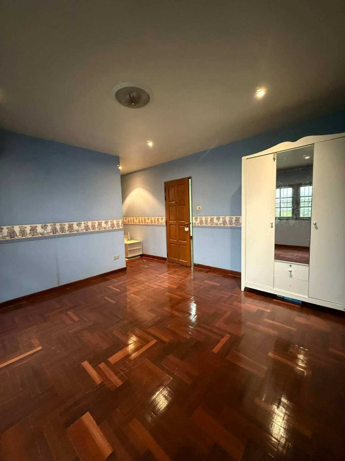 ขายทาวน์โฮมรามคำแหง หัวหมาก : ทาวน์เฮ้าส์ หมู่บ้านศรีวรา ทาวน์อินทาวน์ / 4 ห้องนอน (ขาย), Townhouse Srivara Town in Town / 4 Bedrooms (FOR SALE) JANE033