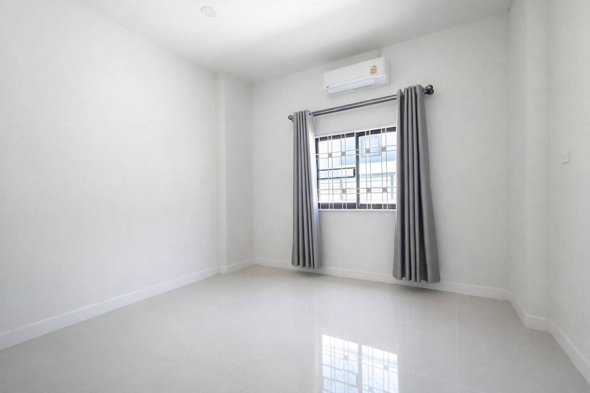 ขายบ้านโคราช นครราชสีมา : 95537 - ขาย บ้านเดี่ยวทำเลดี ใจกลาง ขามทะเลสอ นครราชสีมา 109 ตรว. ราคาไม่ถึง 3 ล้าน