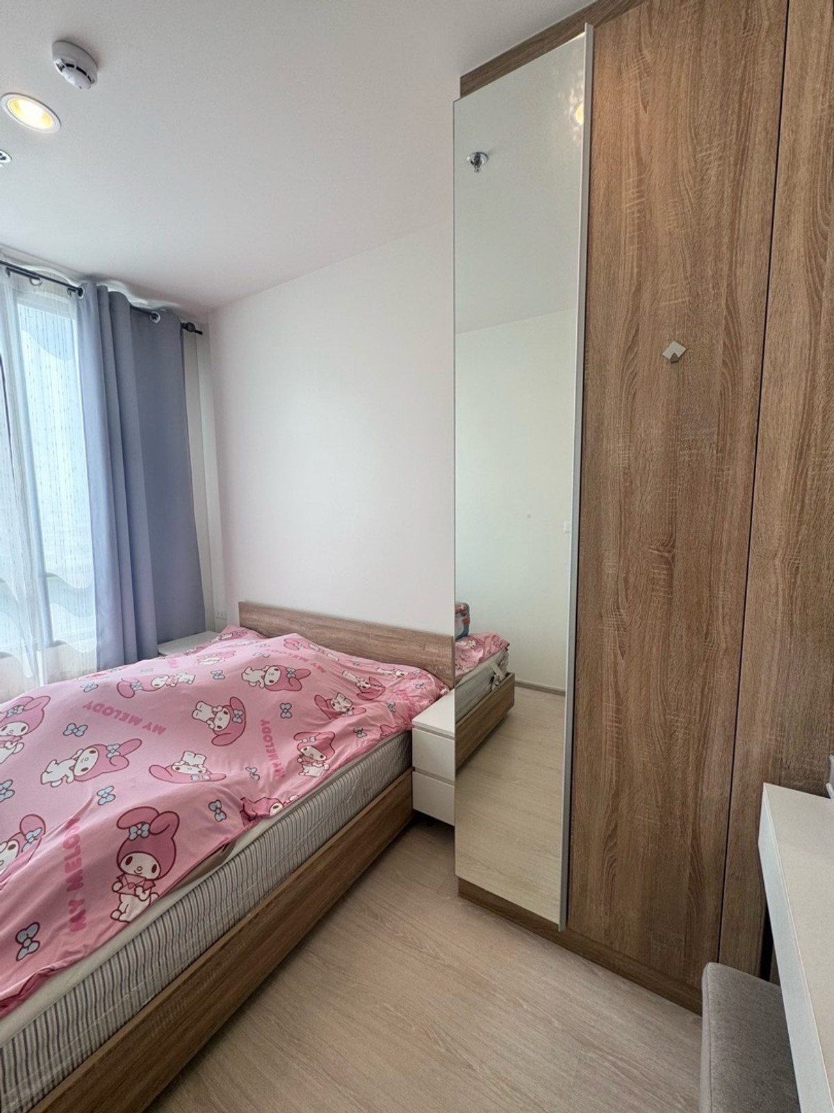 For RentCondoPinklao, Charansanitwong : 💙@condocurator 💙 For rent Nue Noble Faichai - Wanglang, fully furnished. There is a washing machine [PM4808]