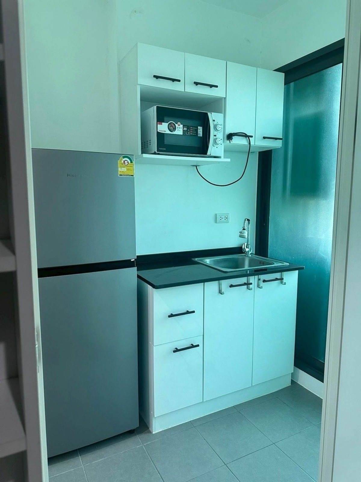 For RentCondoPinklao, Charansanitwong : 💙@condocurator 💙 The Tree Rio Bang - Aor fully furnished. There is a washing machine [PM4807]