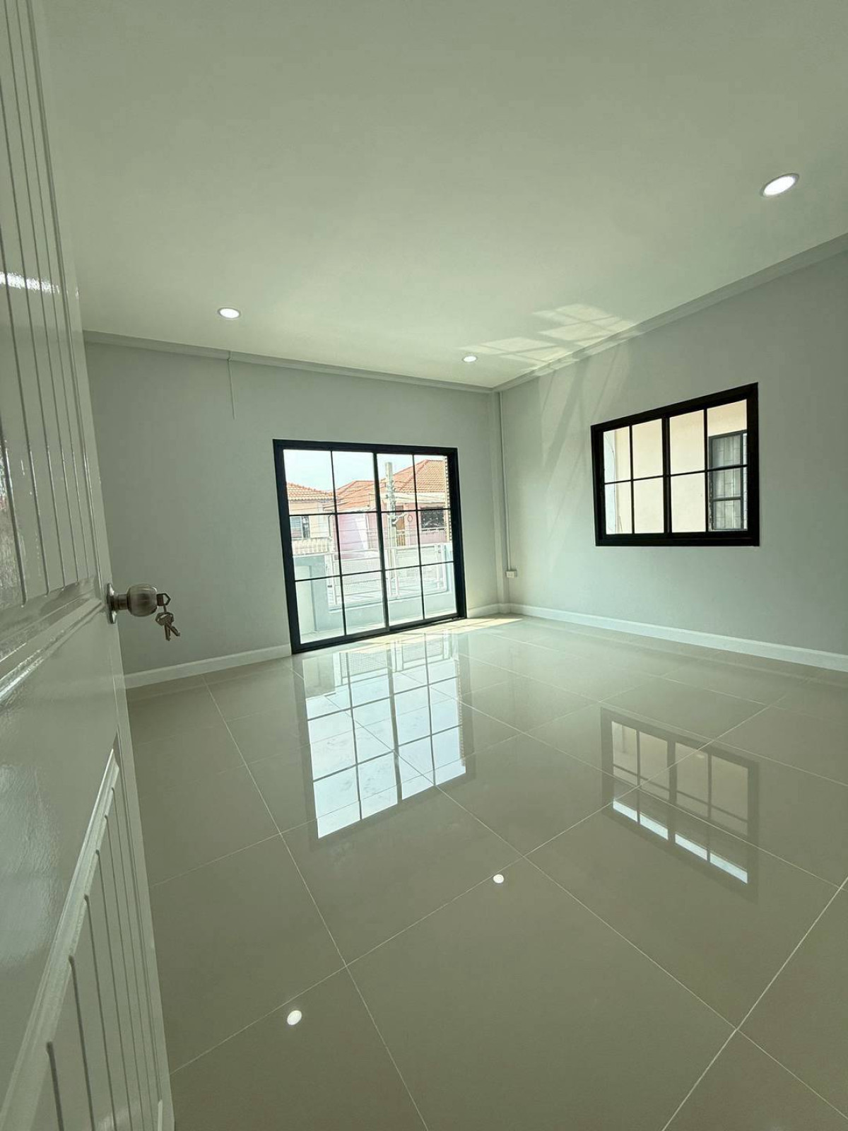 ขายบ้านนนทบุรี บางใหญ่ บางบัวทอง : ขายบ้าน บ้านพระปิ่น 3 หน้ากว้าง รีโนเวทใหม่ MRT-ตลาดบางใหญ่ บางแม่นาง บางใหญ่ นนทบุรี CX-147749