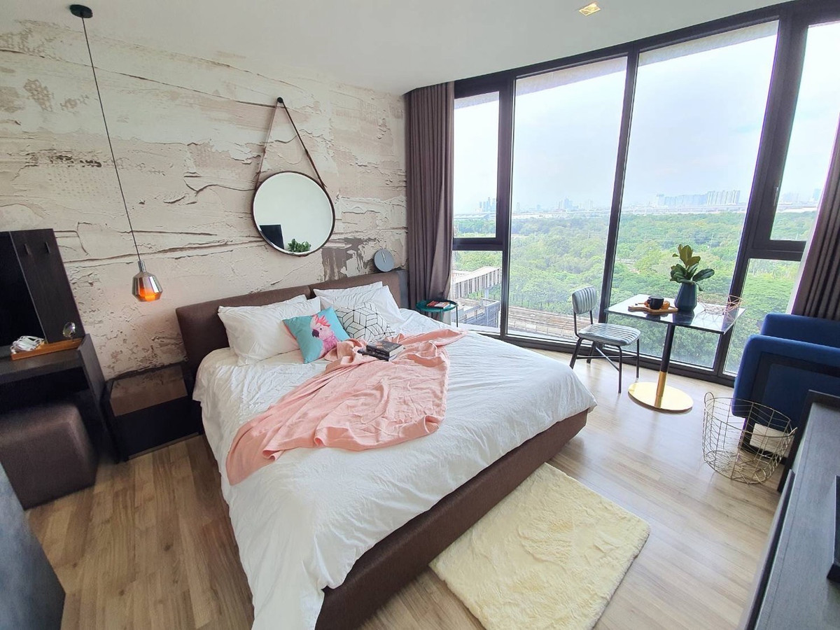 CondoSapankwai,Jatujak : Rare Corner Unit with Curved Glass and Chatuchak Park View 2BR at The Line Jatujak–Mochit Near BTS Mo Chit MRT Chatuchak Park