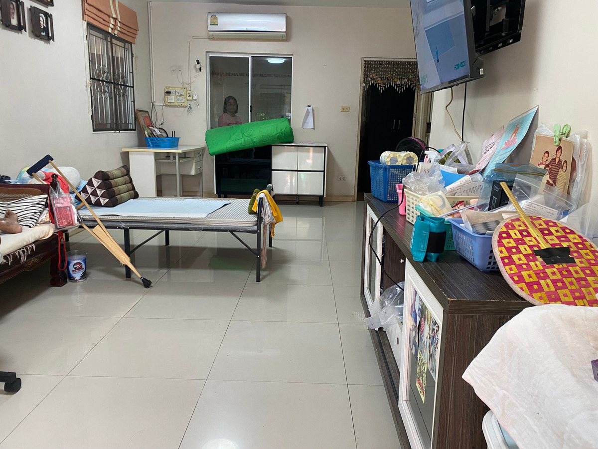 For SaleTownhomeNakhon Pathom : 95813 - 2-story townhouse for sale, Pruksa Ville 10 project, Soi Krathum Lom 19, Nakhon Pathom Province.