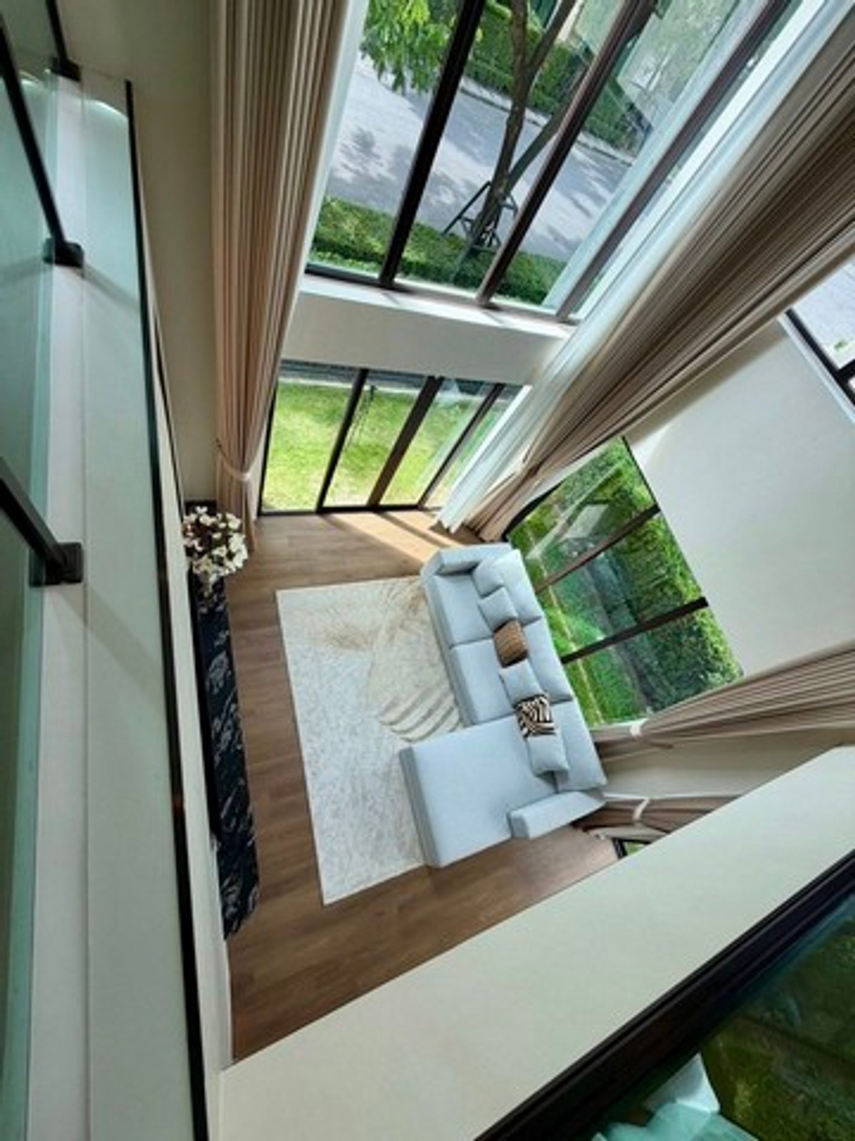 ให้เช่าบ้านบางนา แบริ่ง ลาซาล : HR3270ให้เช่าบ้านหรูระดับ Luxury: Vivaldi Bangna KM.5 (วิวัลดี บางนา กม.5) บรรยากาศที่เงียบสงบและทันสมัย