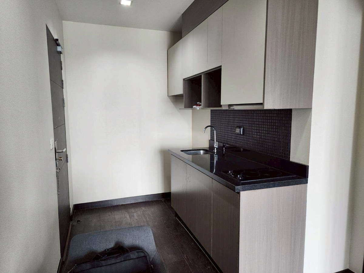 For RentCondoRatchathewi,Phayathai : For rent Ideo q phayathai, Ideo Q Phayathai, 1 bedroom, 1 bathroom, 40 square meters.