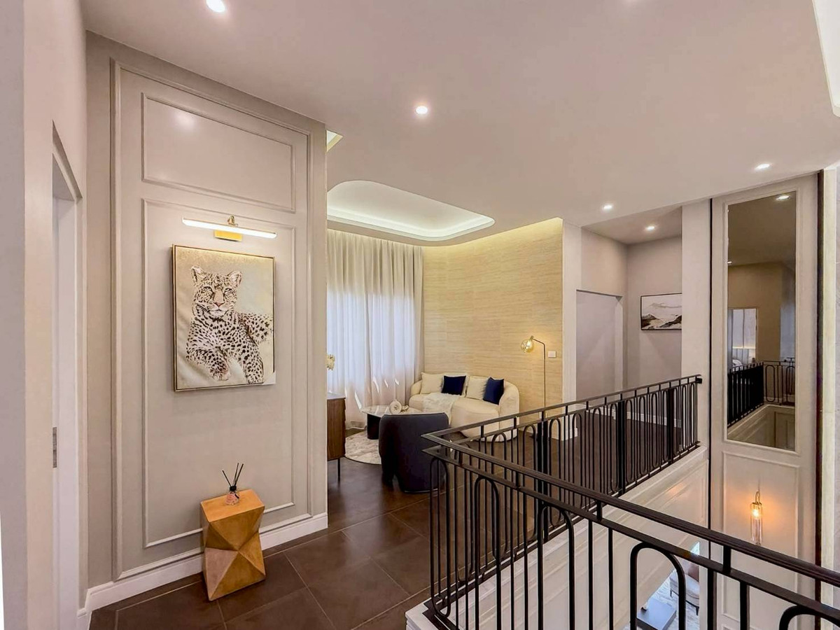 ให้เช่าบ้านพัฒนาการ ศรีนครินทร์ : ให้เช่า Narasiri Krungthep Kreetha บ้านเดี่ยว Ultra Luxury 4 ห้องนอน พร้อมตกแต่งหินอ่อนและ Upright Piano จาก Yamaha Please call: 082-894-4624