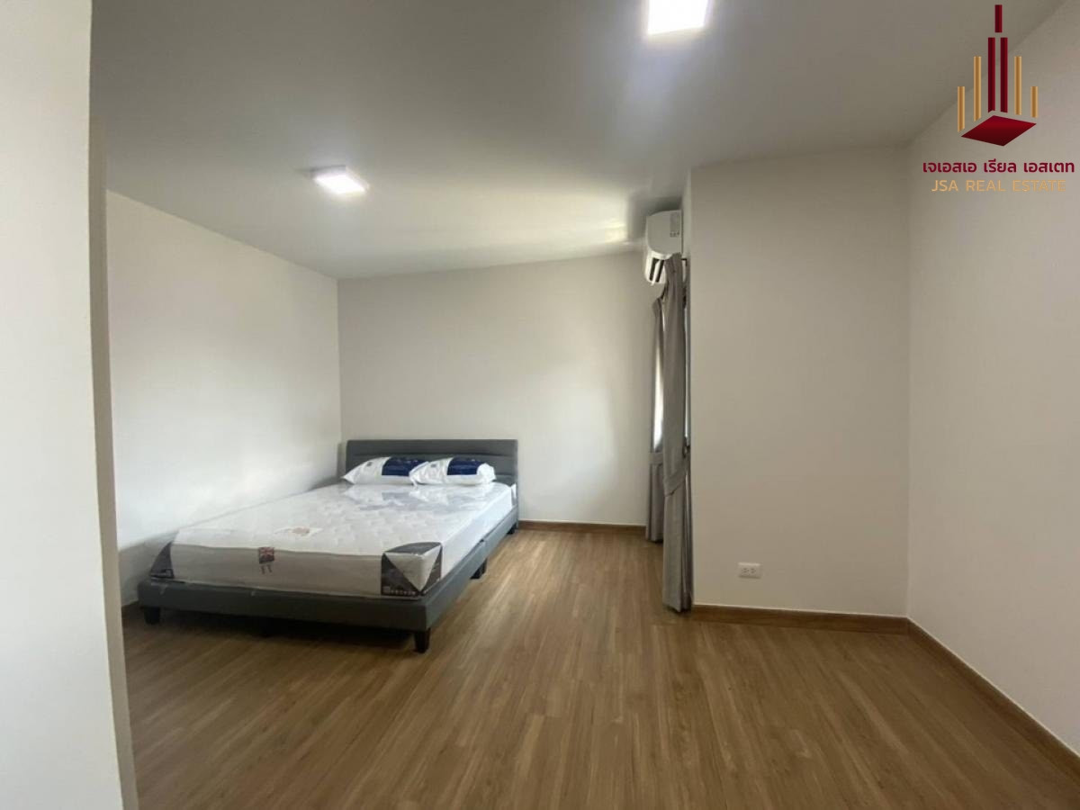 ให้เช่าทาวน์โฮมนวมินทร์ รามอินทรา : ✨ For Rent: Baan Klang Muang Ramintra 83 Station ✨  💰 Only 65,000 THB/month