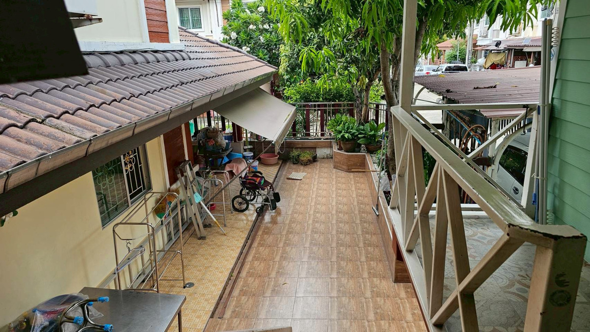 For SaleTownhomeNakhon Pathom : 95813 - 2-story townhouse for sale, Pruksa Ville 10 project, Soi Krathum Lom 19, Nakhon Pathom Province.