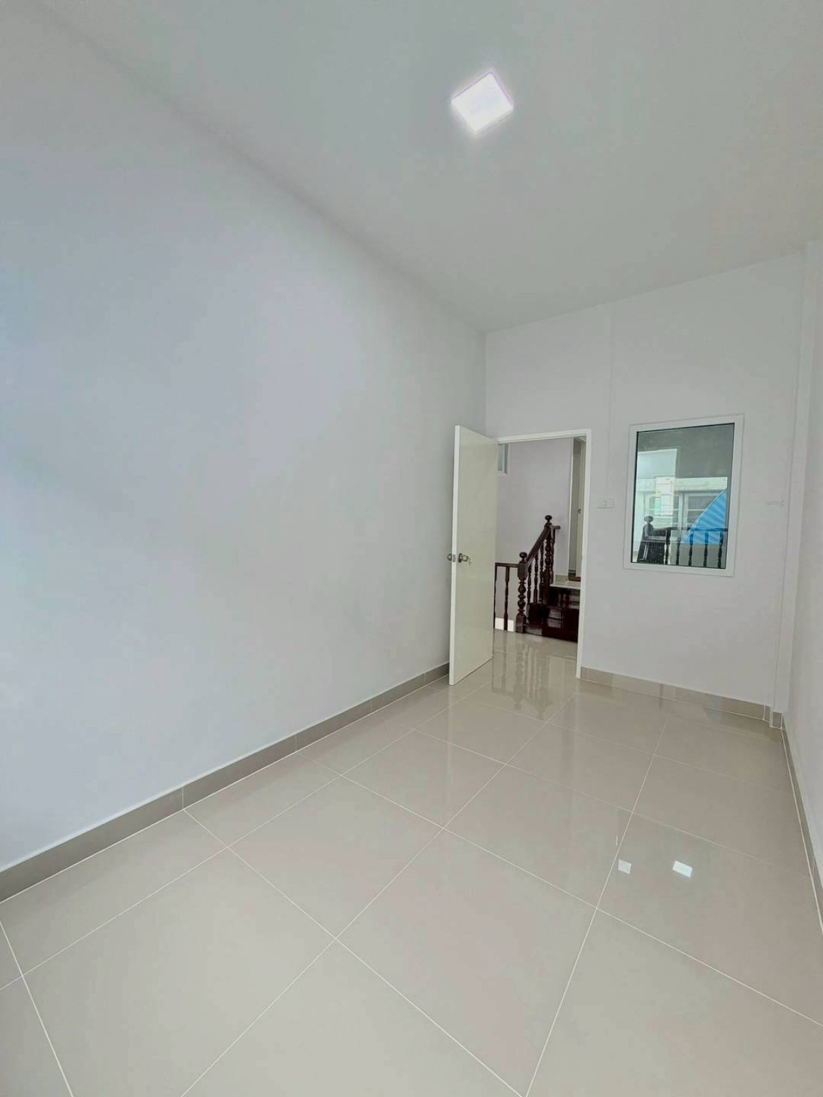 ขายทาวน์โฮมนนทบุรี บางใหญ่ บางบัวทอง : ขายทาวน์เฮ้าส์/ทาวน์โฮม บัวทองธานี หน้ากว้าง รีโนเวทใหม่ บางบัวทอง บางบัวทอง นนทบุรี CX-146820