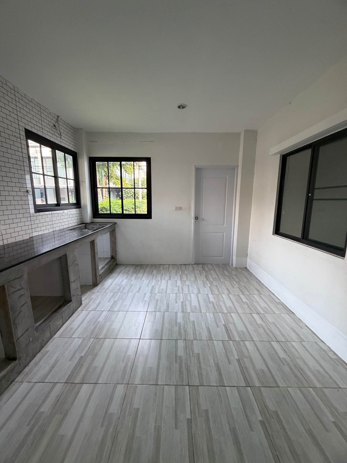 ขายทาวน์โฮมพระราม 5 ราชพฤกษ์ บางกรวย : ทาวน์โฮม พลีโน่ ปิ่นเกล้า - จรัญฯ / 3 ห้องนอน (ขาย), Townhome Pleno Pinklao - Charan / 3 Bedrooms (FOR SALE) AOM088