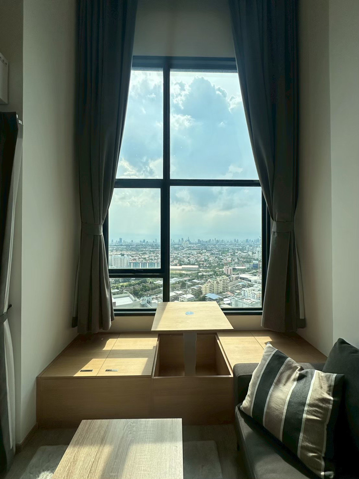 ให้เช่าคอนโดพัฒนาการ ศรีนครินทร์ : 🛋️💗 ห้องDuplex สไตล์มินิมอล เฟอร์นิเจอร์สวยมาก 💗🛋️The Rich Rama 9 - Srinakarin ID LINE: @471ovhib 📲