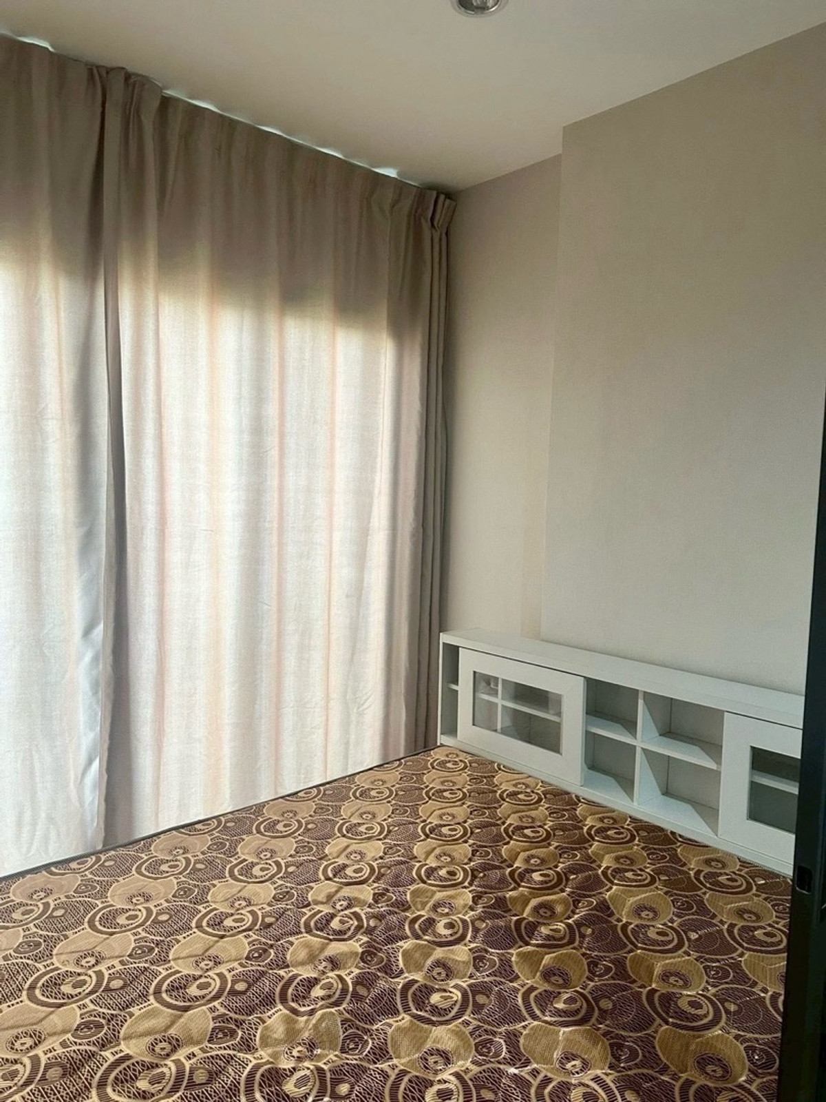 For RentCondoPinklao, Charansanitwong : 💙@condocurator 💙 The Tree Rio Bang - Aor fully furnished. There is a washing machine [PM4807]